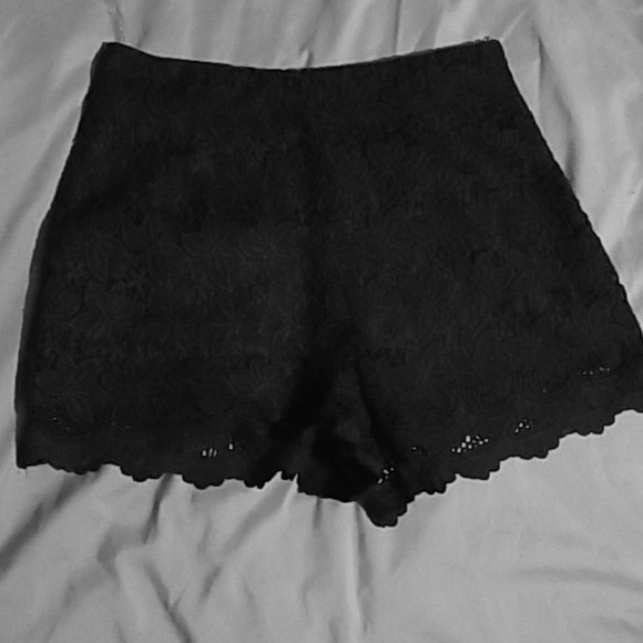 Charlotte Russe Pants - 💚Lace shorts